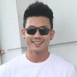 Denny Sumargo Tak Mau Setengah-setengah dalam Akting
