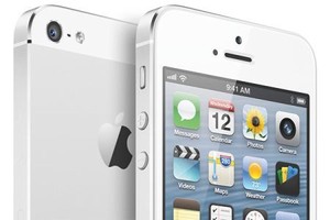 Giliran Indosat yang Buka Pemesanan iPhone 5