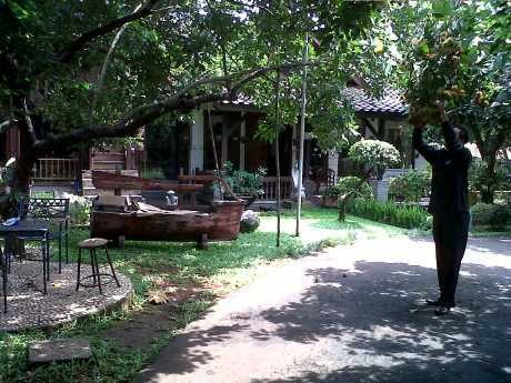 Andi Mallarangeng Tenangkan Diri di Rumah Pribadi