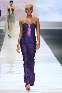 IKAT Indonesia by Didiet Maulana. Jakarta Fashion Week 2013 at Plaza Senayan. Jakarta. [Foto: Mohammad Abduh/Wolipop]