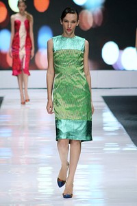 IKAT Indonesia by Didiet Maulana. Jakarta Fashion Week 2013 at Plaza Senayan. Jakarta. [Foto: Mohammad Abduh/Wolipop]