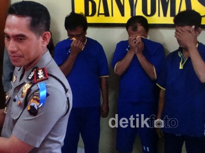 Dosen Pengedar Uang Palsu Ditangkap