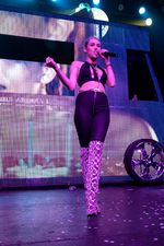 Penampilan Super Seksi Miley Cyrus