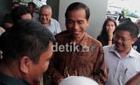 Jokowi mengaku mendapatkan masukan dari Soehoed mengenai Jakarta di masa lalu dan masa lampau. Gorga Aryans/detikcom.