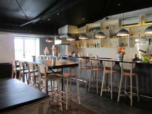 Nook & Cranny, Lounge Bergaya Rumahan dari Pad @28