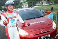 Pria kelahiran Saitama, Jepang ini sendiri dianggap banyak orang sebagai pengemudi paling top di Jepang. Dia meraih sukses pertamanya setelah debut internasionalnya pada Rally Pharaoh di tahun 1985.