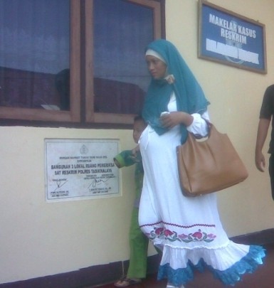 Dilaporkan Telantarkan Istri yang Hamil Tua, Deni Ditegur BK