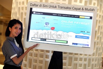 Masyarakat juga bisa menggunakan layanan transaksi online melalui perangkat smartphone. Dan untuk tahap awal layanan IPAYMU dapat digunakan melalui platform operating system Android.