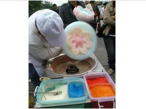 Wah, Cantiknya Gulali Bentuk Bunga Ini!