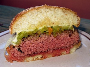 Pemerintah Inggris Larang Penyajian Daging Burger Medium Rare