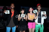 Album dan single-single Tangga sudah bisa dibeli secara legal lewat iTunes Indonesia dan toko-toko CD.