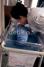 Ini Dia Foto Perdana Anak Kedua KD & Raul Lemos