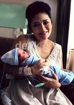 Ini Dia Foto Perdana Anak Kedua KD & Raul Lemos