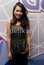 Say Cheese! Senyuman Ceria Ayu Ting Ting