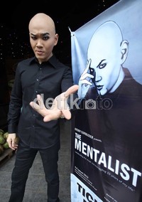 Pertunjukan ini digelar sebagai bentuk penyaluran ego-nya sebagai mentalist.