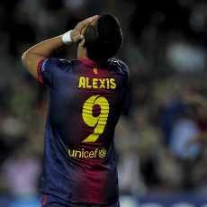 Tak Ada Alasan Alexis Tinggalkan Barca