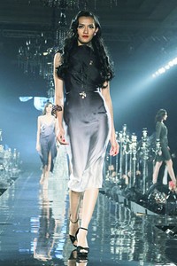 Arantxa adi Collection 2013 Re-Invite at Grand Ballroom Hotel Kempinski. Grand Indonesia. Jakarta. [Foto: Mohammad Abduh/Wolipop]