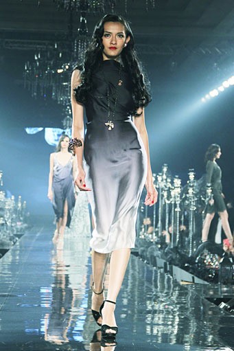 Arantxa adi Collection 2013 Re-Invite at Grand Ballroom Hotel Kempinski. Grand Indonesia. Jakarta. [Foto: Mohammad Abduh/Wolipop]