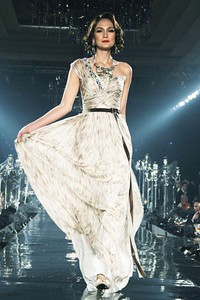 Arantxa adi Collection 2013 Re-Invite at Grand Ballroom Hotel Kempinski. Grand Indonesia. Jakarta. [Foto: Mohammad Abduh/Wolipop]