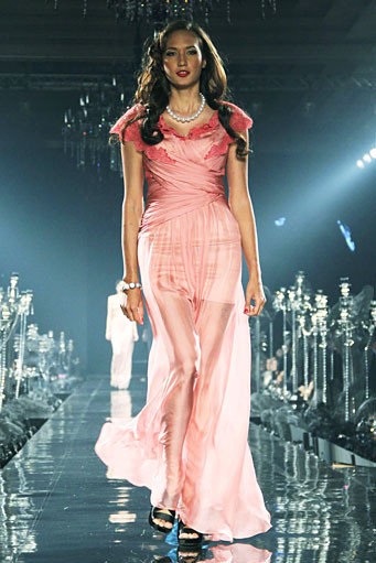 Arantxa adi Collection 2013 Re-Invite at Grand Ballroom Hotel Kempinski. Grand Indonesia. Jakarta. [Foto: Mohammad Abduh/Wolipop]