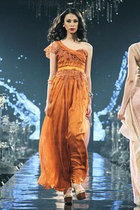 Arantxa adi Collection 2013 Re-Invite at Grand Ballroom Hotel Kempinski. Grand Indonesia. Jakarta. [Foto: Mohammad Abduh/Wolipop]