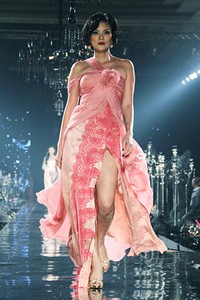 Arantxa adi Collection 2013 Re-Invite at Grand Ballroom Hotel Kempinski. Grand Indonesia. Jakarta. [Foto: Mohammad Abduh/Wolipop]