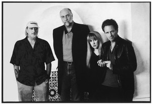 Fleetwood Mac Akan Rilis Edisi Ulang Tahun ke-35 Album Rumours