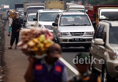 Ada Demo di DPR, Lalin Tol Dalam Kota Dialihkan