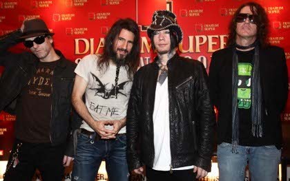 Larangan Pakai Kaus Slash Tak Ada di Rider Guns N Roses