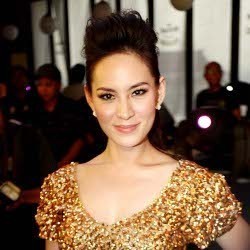 Chantal Della Concetta Terlambat Pakai iPhone