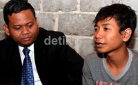 'Ini pengeroyokan, bisa dikenakan pasal 170 KUHP. Ancamannya di atas 5 tahun (penjara),' terang Saleh, pengacara Rangga.
