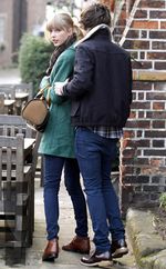 So Sweet! Taylor Swift Rayakan Ultah Bareng Harry Styles