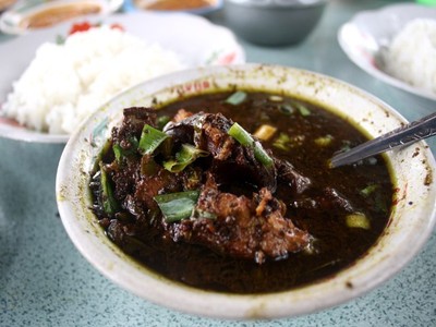 Sedap Nikmat Gabus Pucung Buatan H. Udin Kombo