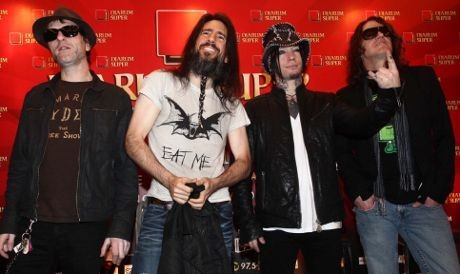 Konser GNR Diundur Demi Keselamatan Artis & Masalah Cuaca