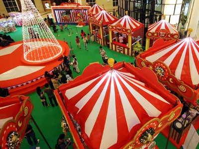 Emporium Gelar The Carnival