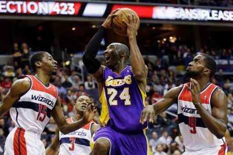Kobe Bryant Antar Lakers Akhiri Rentetan Kekalahan