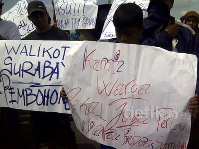 Puluhan Warga Demo Tolak TPA Benowo