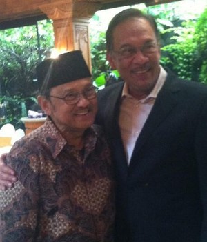 Dihina eks Menteri Malaysia, Habibie Makin Akrab dengan Anwar Ibrahim