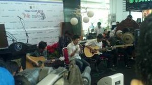 Ariel Noah Bikin Heboh Pembukaan Pameran Napi Craft 2012