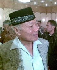 Kasus Hambalang, KPK Panggil Probosutedjo