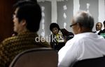 Hartati Dikonfrontir dengan Mantan Anak Buahnya