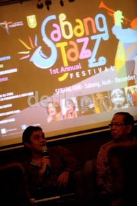 Beberapa pengisi acara yang hadir dalam acara jumpa pers, salah satunya Dwiki Dharmawan.