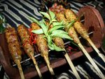 Santap Menu Tradisional di Rumah Gaya Kolonial
