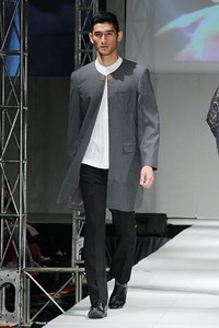 Iva Lativah Wonderful Obsession. IPBM [Ikatan Perancang Busana Muslim] Jabar collection 2013 Fashion & Art at The Trans Luxury Hotel. Bandung. [Foto: Mohammad Abduh/Wolipop]