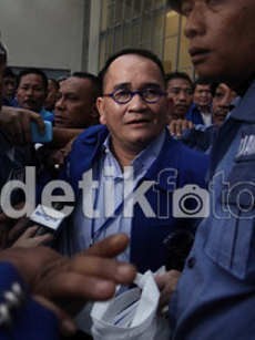 Ruhut: Saya Tak akan Balik ke Golkar