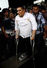 Berkursi Roda, Dendy Kembali Diperiksa KPK