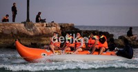 Pihak pengelola juga menawarkan permainan Banana Boat.