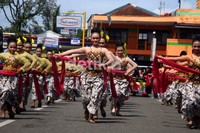 Parade budaya memeriahkan hari jadi Kabupaten Purbalingga yang ke 182.