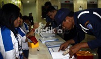 Bukan karyawan saja yang diperiksa tetapi juga security KPK juga diperiksa. Ramses/detikFoto.