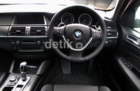 Interior BMW X6.